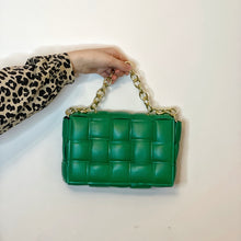 Load image into Gallery viewer, GREEN PADDED BAG WITH CHAIN HANDLE