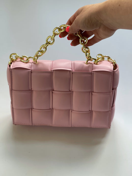 PINK PADDED BAG WITH CHAIN HANDLE