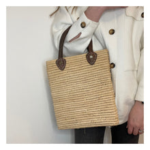 Load image into Gallery viewer, RAFFIA TOTE WITH SHORT LEATHER HANDLES (PRE-ORDER)