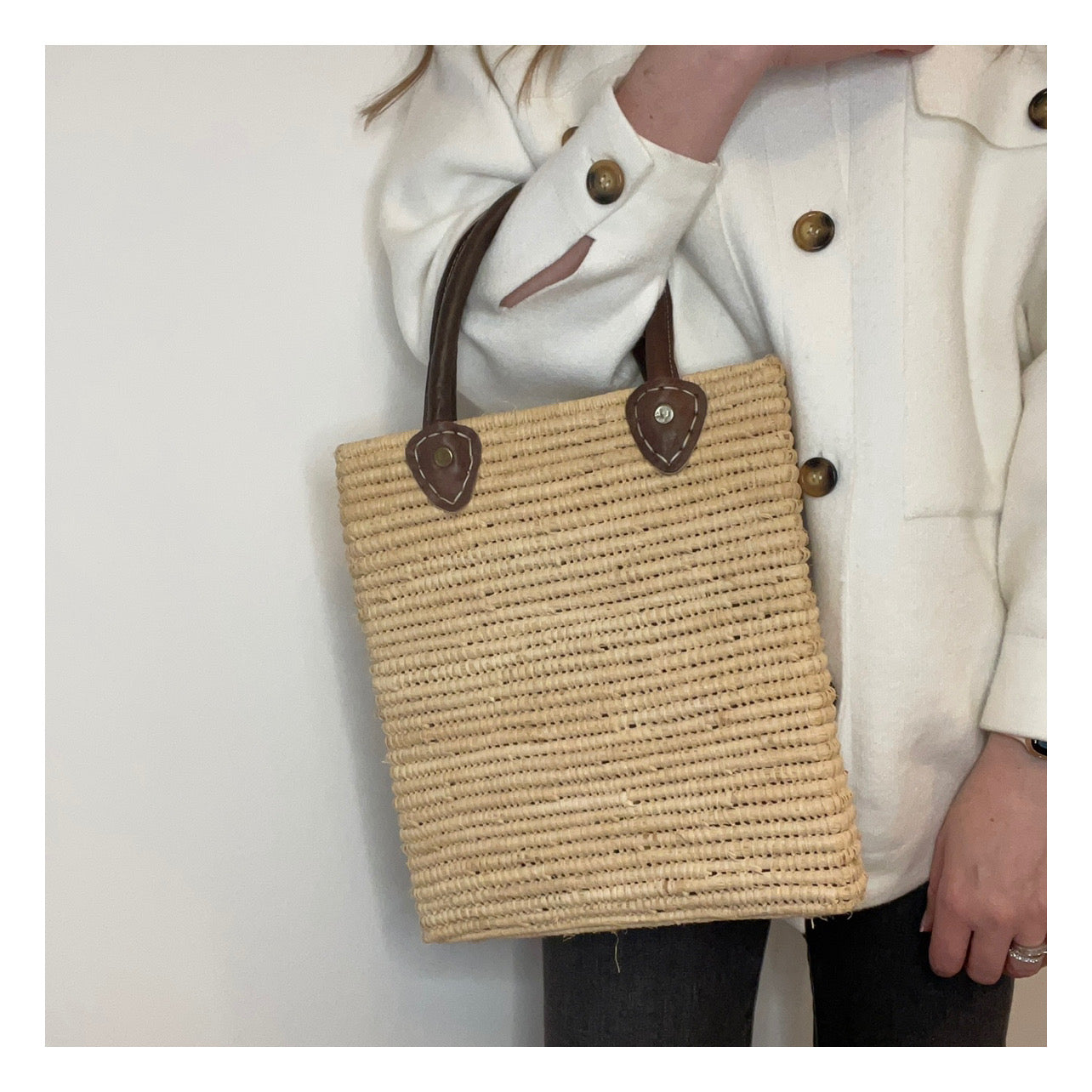 Straw tote store bag leather handles