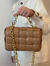 Load image into Gallery viewer, TAN PADDED BAG WITH CHAIN HANDLE